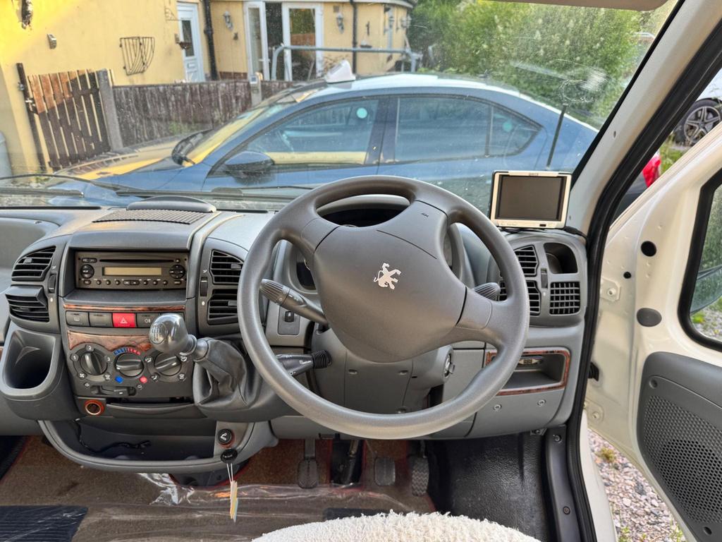 
								2004 Autocruise Starblazer 2.8L HDI Peugeot Boxer – £3850 full									