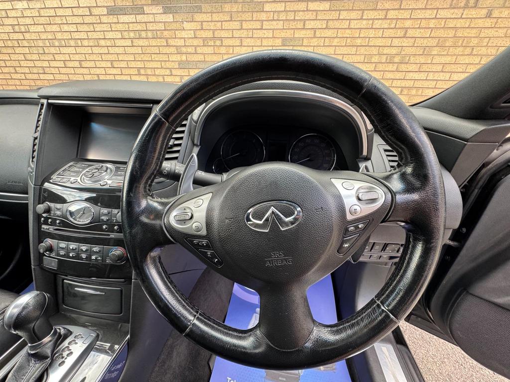 
								2016 Infiniti QX70 3.0L V6 Ultimate – £1780 full									