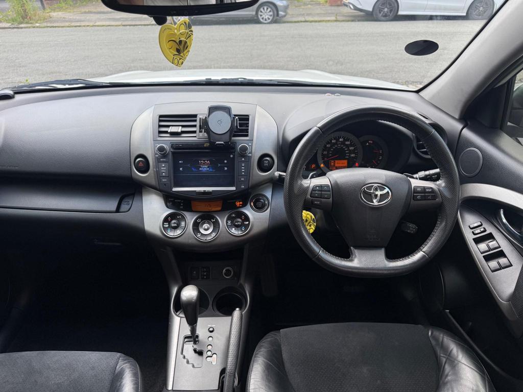 
								2011 Toyota RAV4 2.2L D-CAT SR – £1680 full									