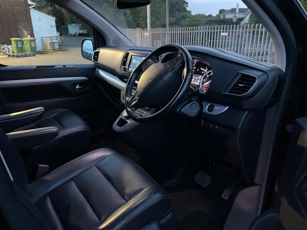 
								2017 Peugeot Traveller 2.0L BlueHDi Allure EAT6 MWB – £4300 full									