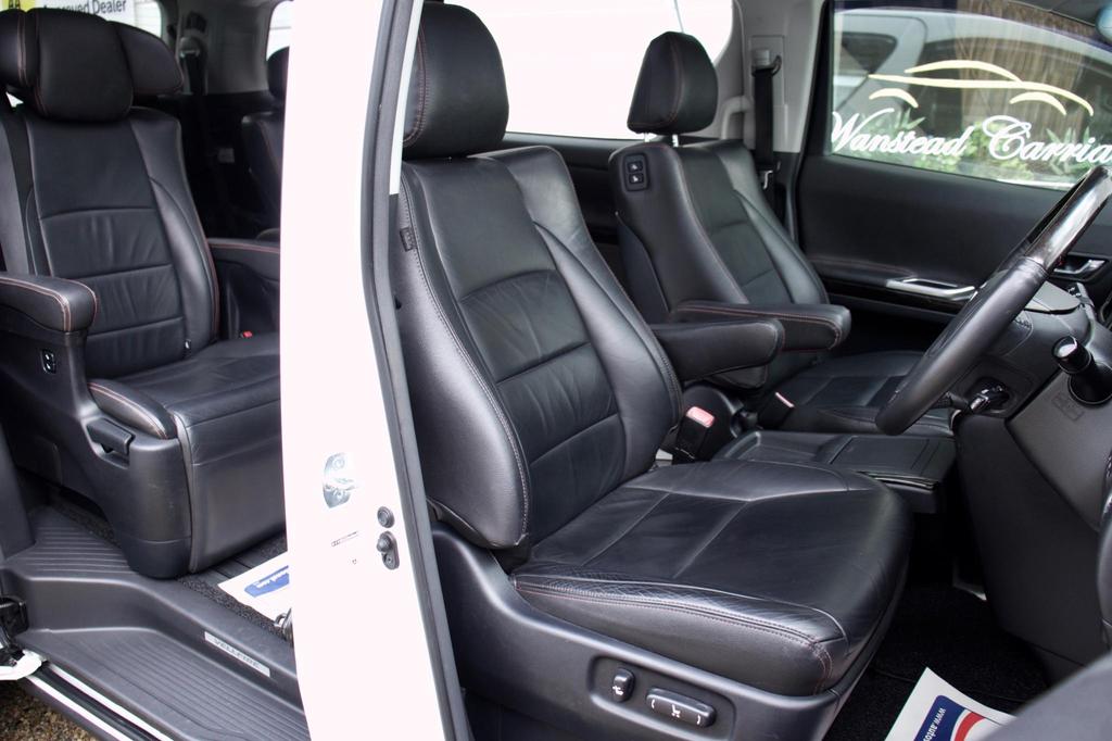 
								2014 Toyota Vellfire 2.4L Premium Modellista – £2000 full									