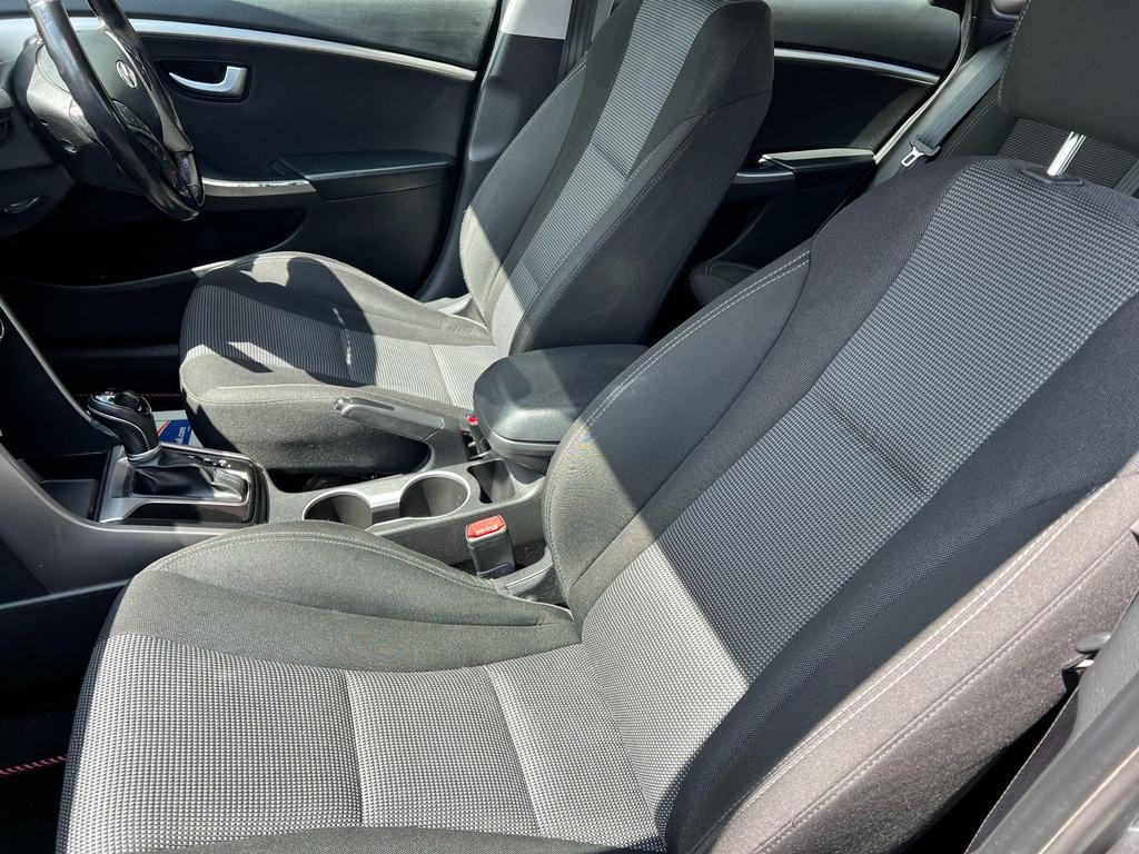 
								2013 Hyundai i30 1.6L CRDi – £1250 full									