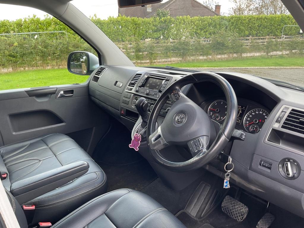 
								2015 Volkswagen Transporter Shuttle 2.0L TD T30 SE Minibus – £4000 full									