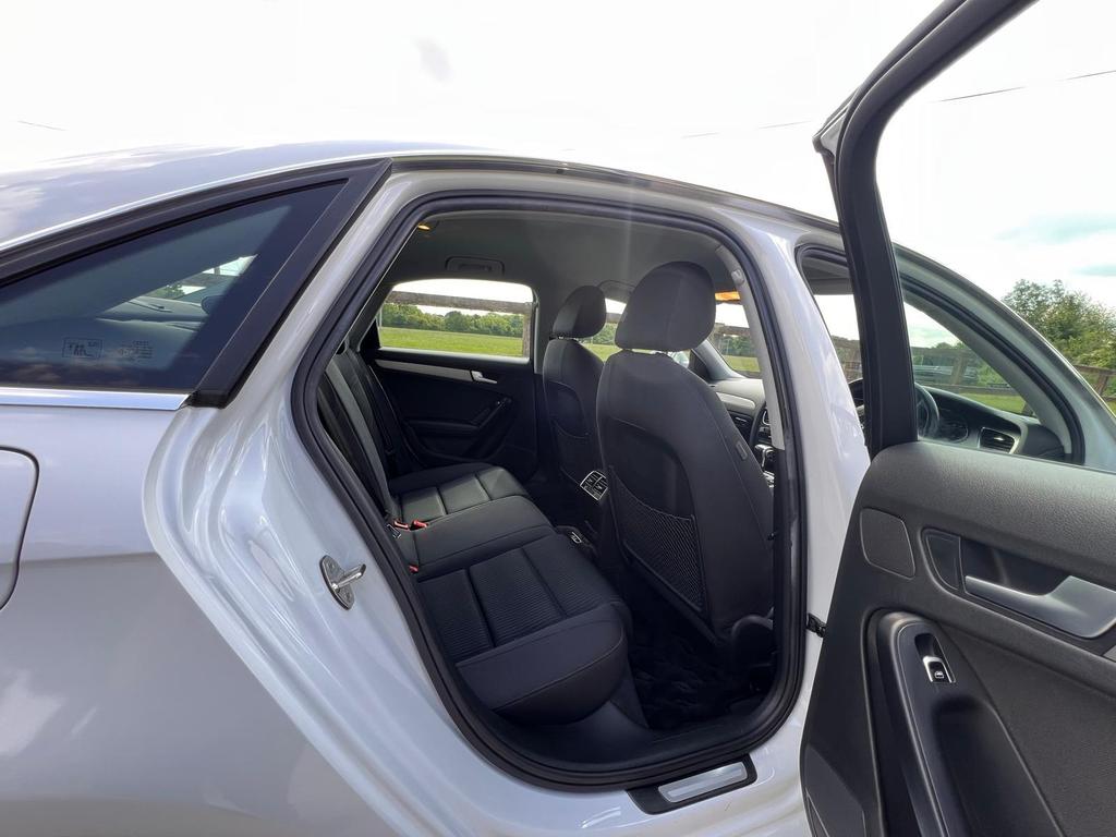 
								2014 Audi A4 1.4L TFSI CoD Multitronic SE – £1650 full									