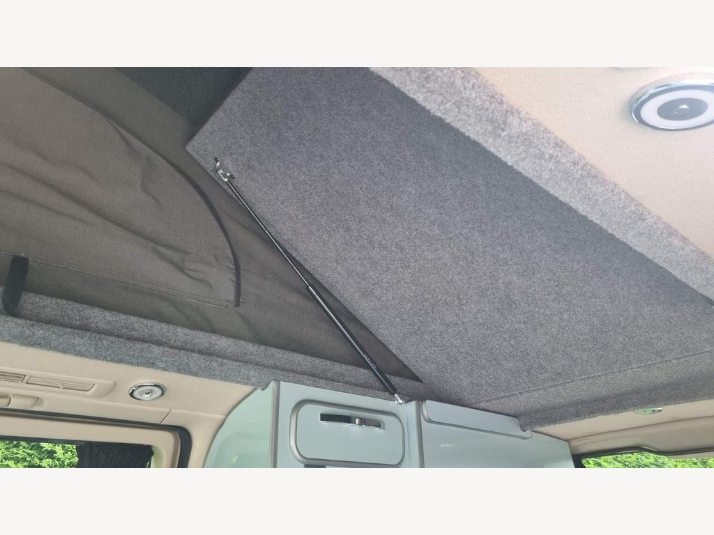 
								2005 Nissan Elgrand 3.5L Automatic – £4500 full									