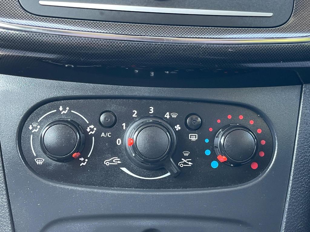 
								2017 Dacia Sandero Stepway 0.9L TCe Ambiance – £1350 full									