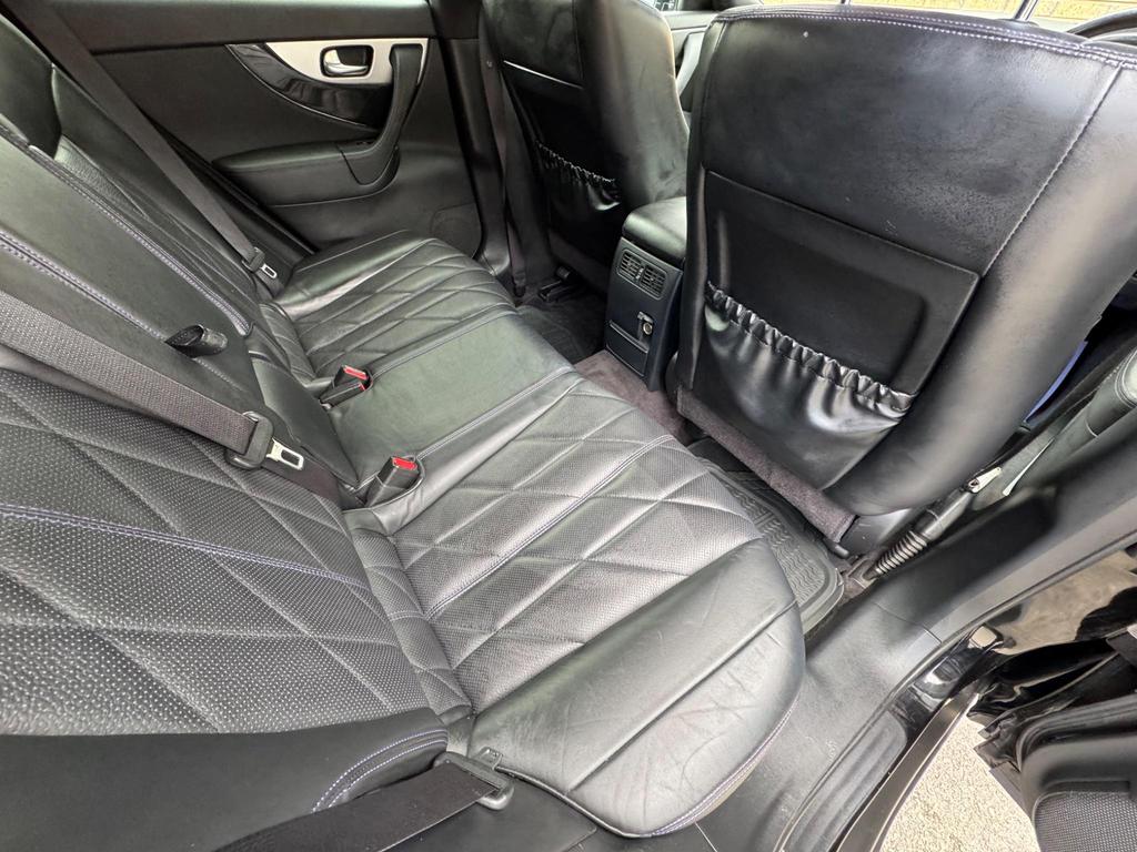 
								2016 Infiniti QX70 3.0L V6 Ultimate – £1780 full									