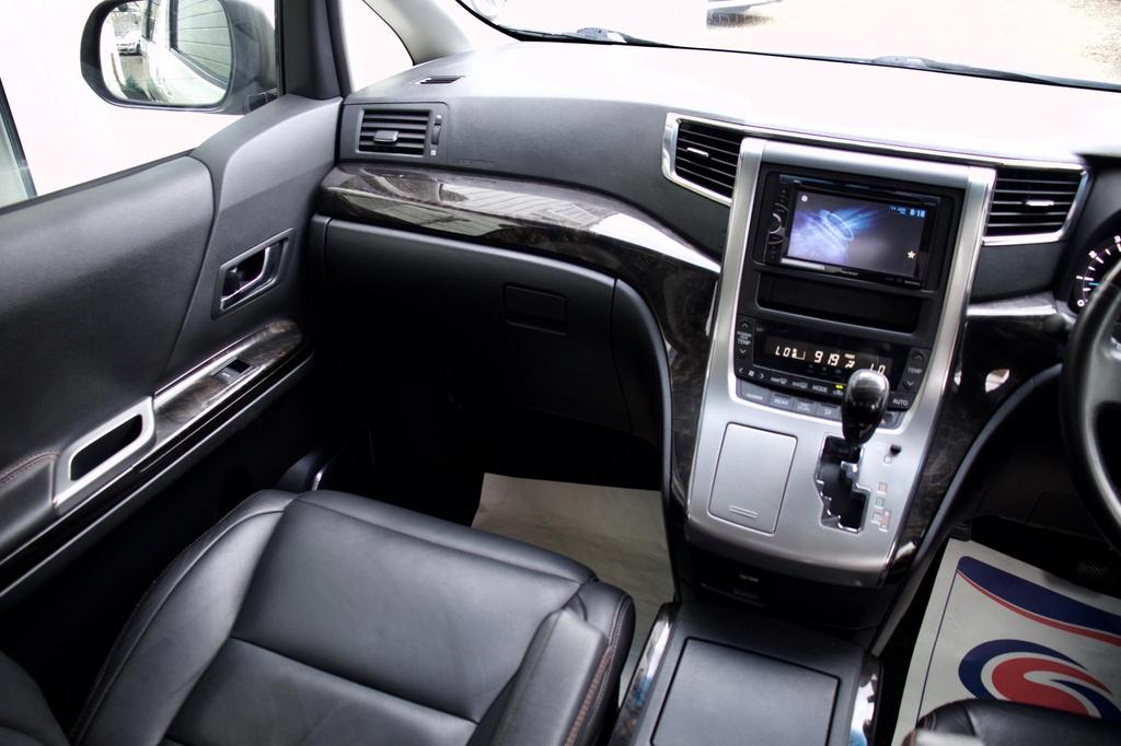 
								2014 Toyota Vellfire 2.4L Premium Modellista – £2000 full									