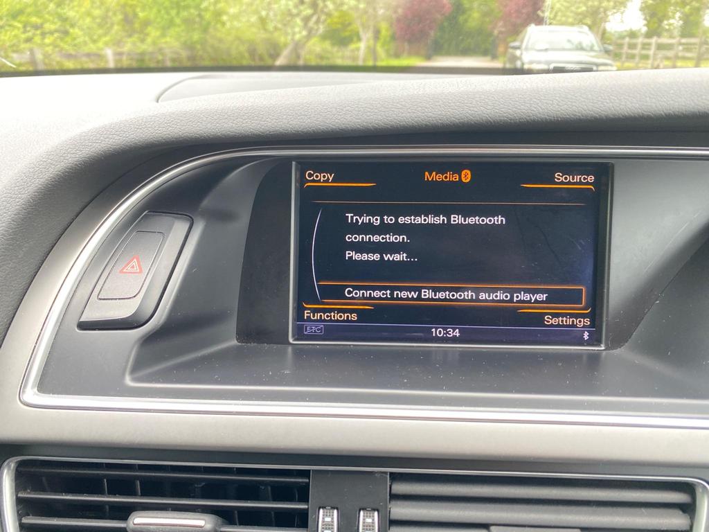 
								2015 Audi A4 2.0L TFSI SE S Tronic – £1750 full									