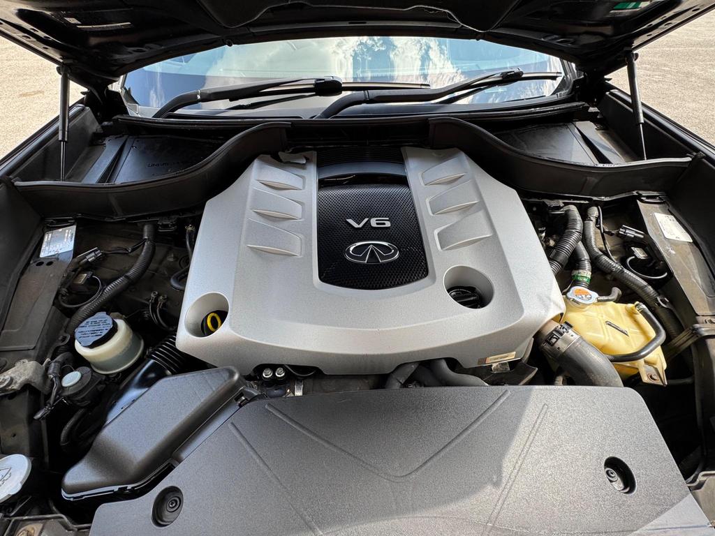 
								2016 Infiniti QX70 3.0L V6 Ultimate – £1780 full									