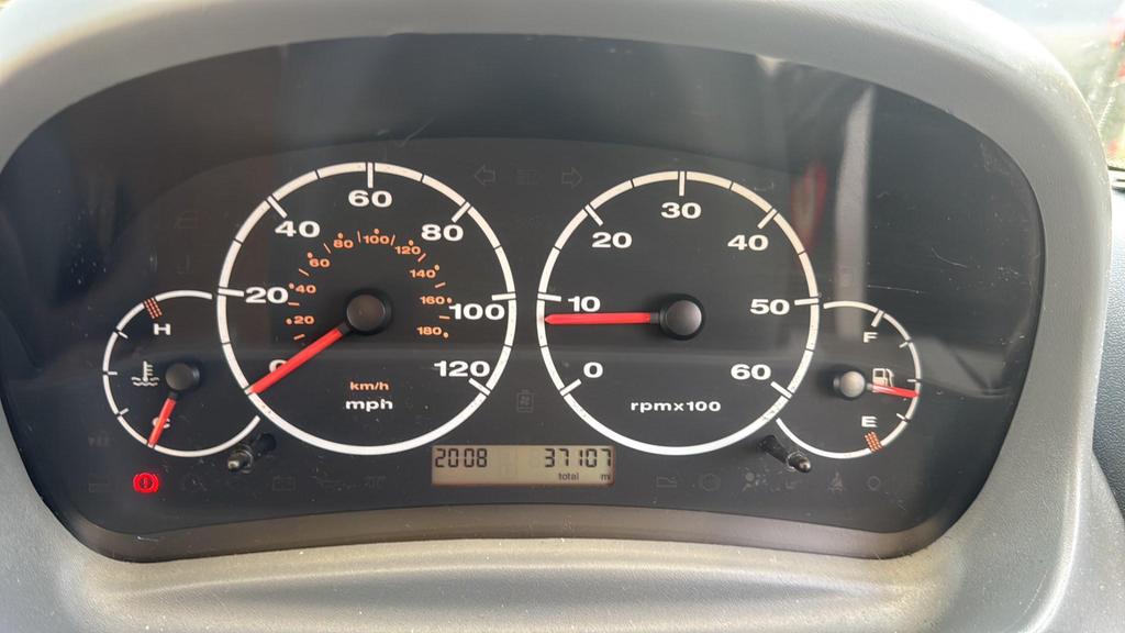 
								2004 Autocruise Starblazer 2.8L HDI Peugeot Boxer – £3850 full									