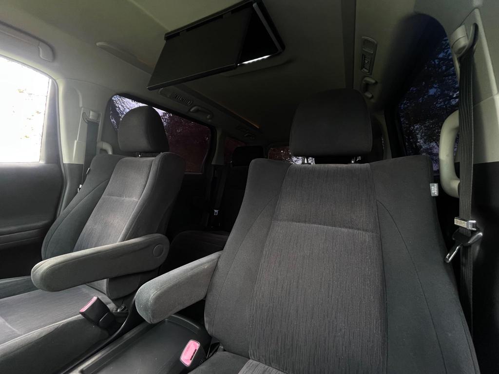 
								2014 Toyota Vellfire 2.4L Z Edition 4WD – £1800 full									