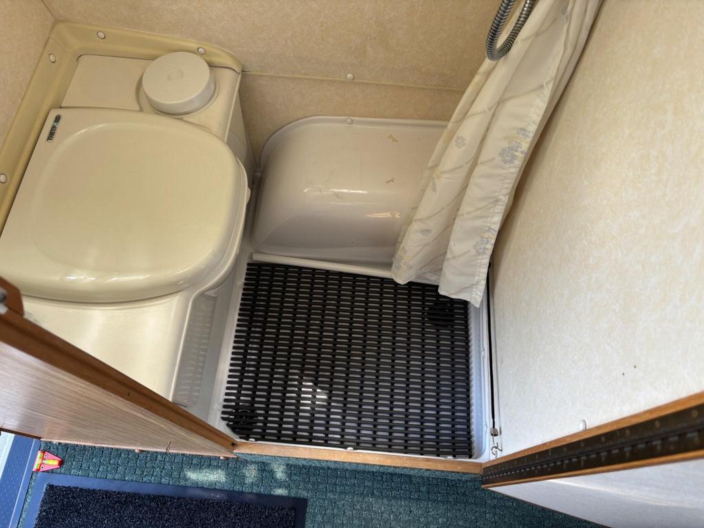 
								2004 Auto-Sleepers Symbol 2.2L 290 LX MWB HDI S/R – £3270 full									