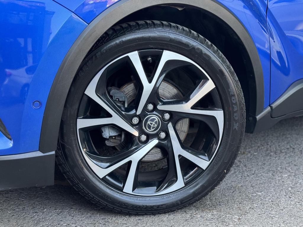 
								2017 Toyota C-HR 1.8L VVT-h Dynamic CVT Petrol Hybrid – £3000 full									