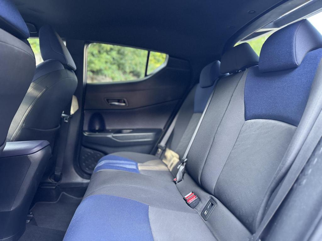 
								2017 Toyota C-HR 1.8L VVT-h Dynamic CVT Petrol Hybrid – £3000 full									