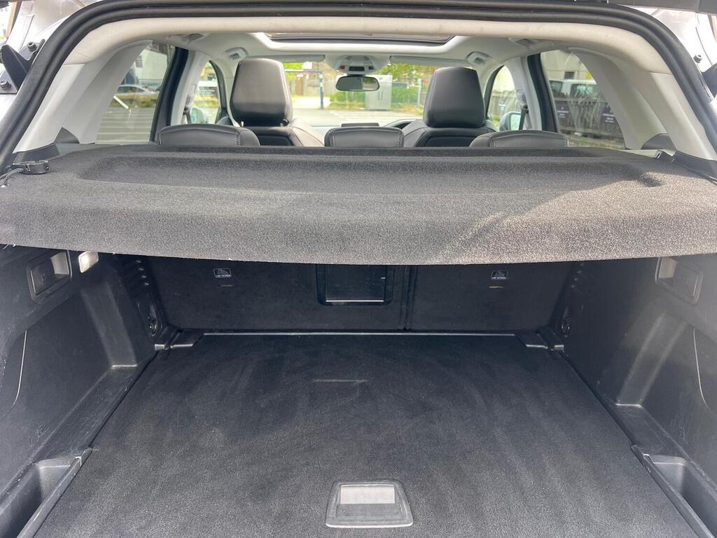 
								2017 Peugeot 3008 1.2L PureTech Allure EAT – £2500 full									
