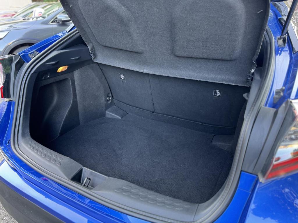 
								2017 Toyota C-HR 1.8L VVT-h Dynamic CVT Petrol Hybrid – £3000 full									