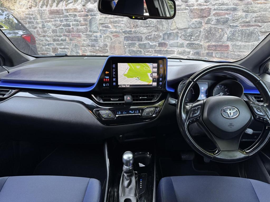 
								2017 Toyota C-HR 1.8L VVT-h Dynamic CVT Petrol Hybrid – £3000 full									