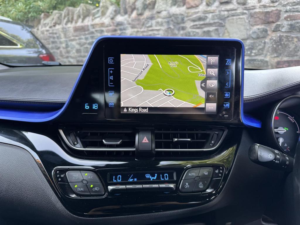 
								2017 Toyota C-HR 1.8L VVT-h Dynamic CVT Petrol Hybrid – £3000 full									