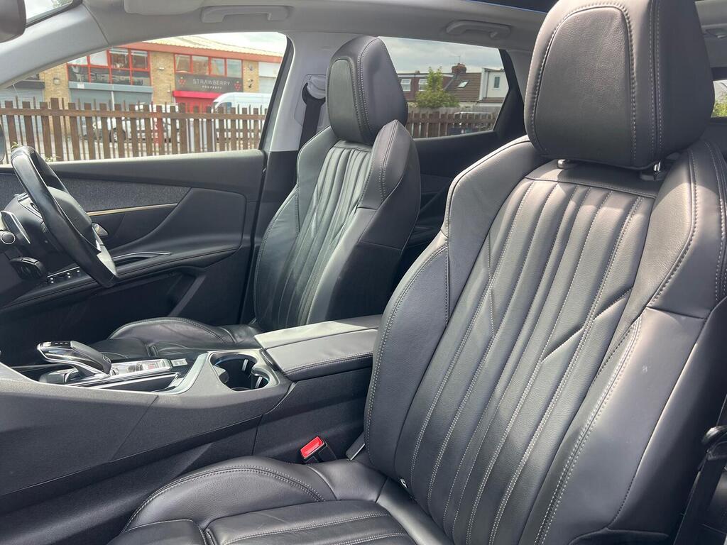 
								2017 Peugeot 3008 1.2L PureTech Allure EAT – £2500 full									