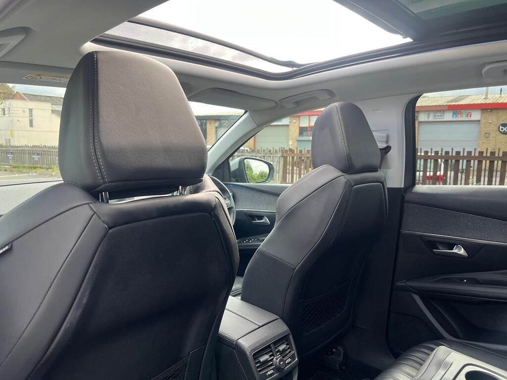 
								2017 Peugeot 3008 1.2L PureTech Allure EAT – £2500 full									